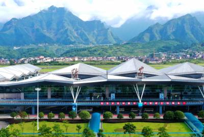 3月30日起！張家界機(jī)場(chǎng)夏秋航班時(shí)刻正式生效！美麗張家界，即將迎來(lái)旺季！